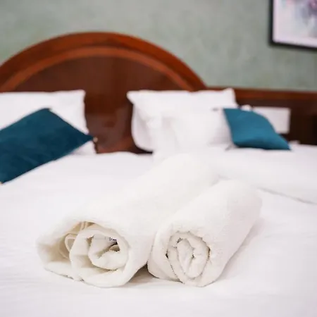 Hotel Hotel Laktasi 4*