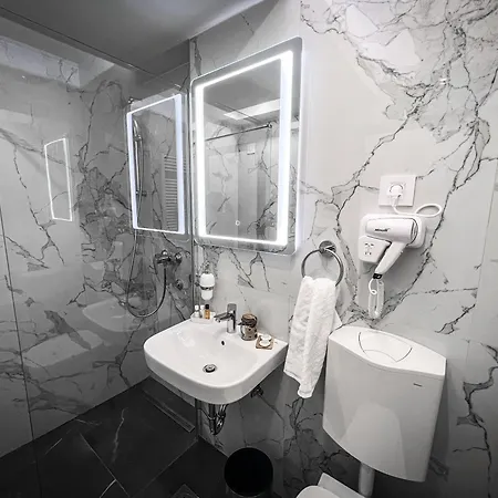 Hotel Laktasi Hotel 4*