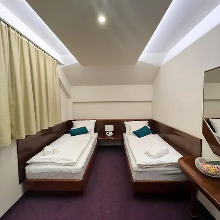 Hotel Laktasi Hotel 4*