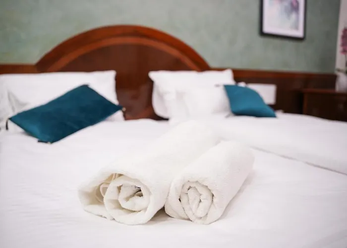 Hotell Hotel Laktasi 4*